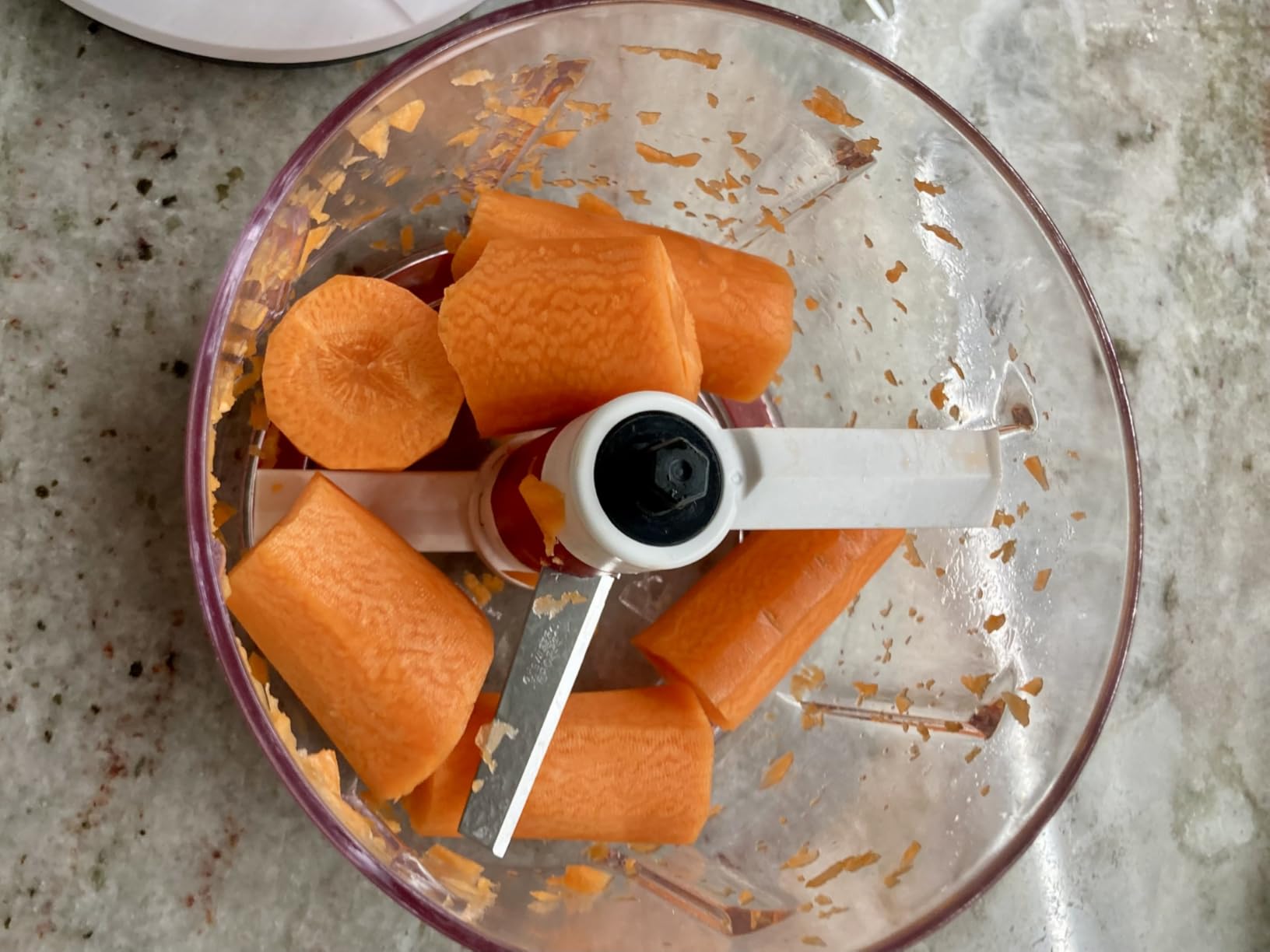 Zyliss Easy Pull Food Chopper and Manual Food Processor - Hand-Held Slicer & Dicer for Fruits & Vegetables - Easy Pull Manual Food Chopper - Cooking Gadgets & Kitchen Essentials - Easy Pull 3.0 customer photo 1