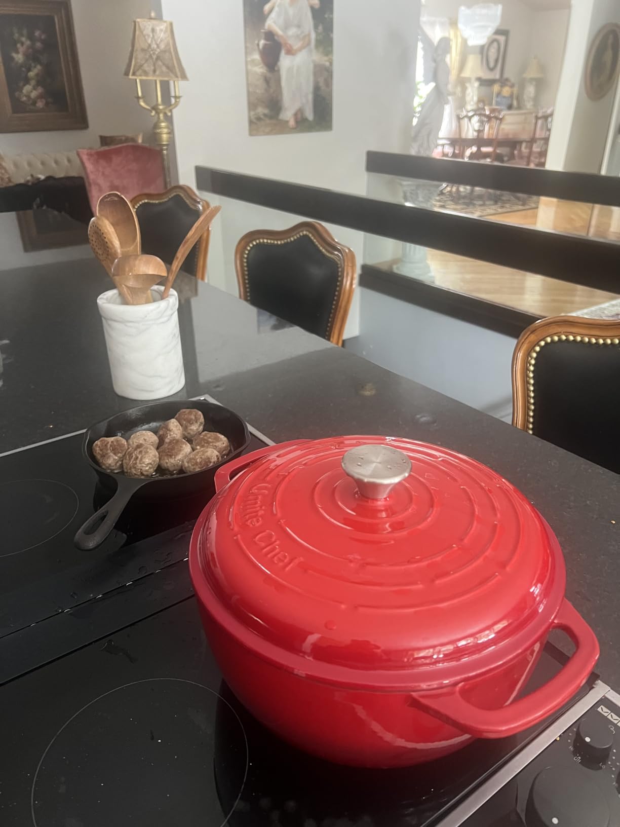 Umite Chef 6QT Enameled Cast Iron Dutch Oven with Lid, Versatile Heavy-Duty Cookware Pot for Baking Bread, Braising, Soups & Stews, Oven & Stovetop Safe with Heat Resistant Gloves(Red) customer photo 2