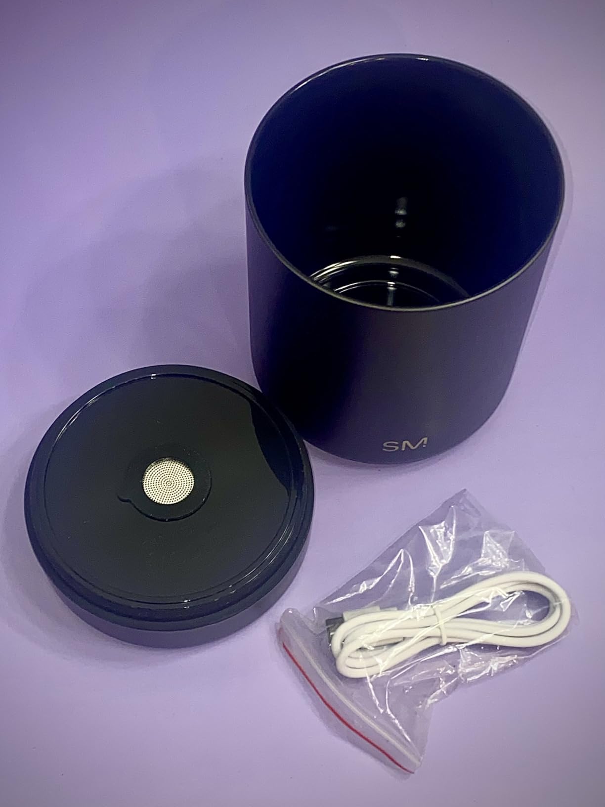Simple Modern Delta Coffee Canister | Airtight Vacuum Seal with Auto-Reseal Technology | Ceramic Lined Stainless Steel Container for Coffee Grounds, Beans, Tea | 1.1L, Midnight Black customer photo 2