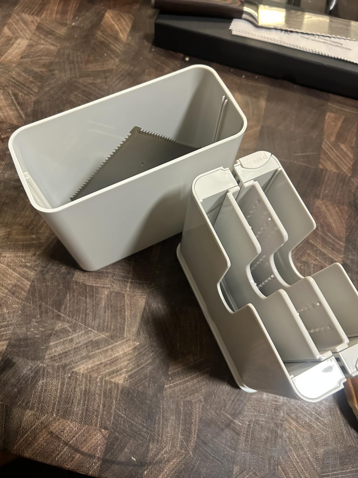 Bagel Cutter Slicer - Precision Bagel Slicer with Auto-Center Holder - Compact 7-Inch Space-Saving Design for Even Cutting Large and Small Bread at Home or Cafe Kitchen - Black customer photo 2