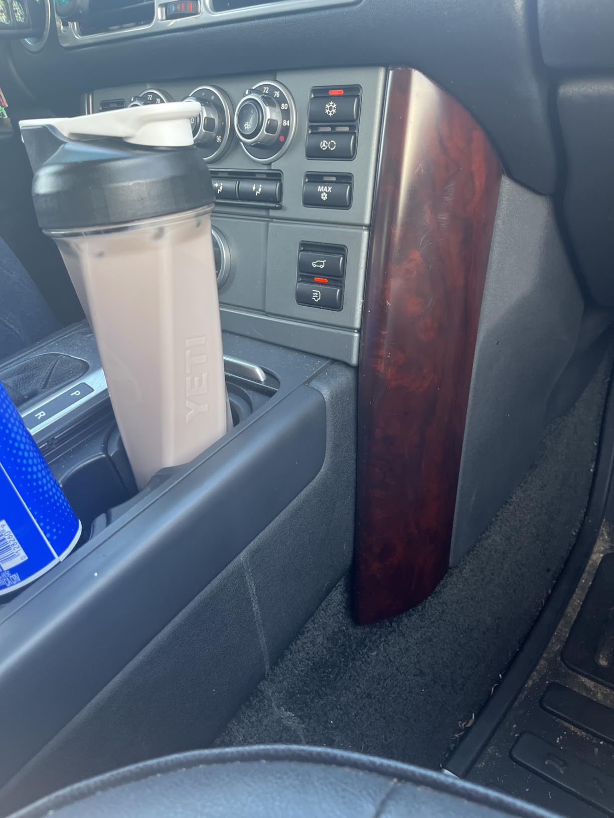 YETI Yonder Helimix Vortex Blender Shaker Bottle Holds up to 27oz | No Blending Ball or Whisk | USA Made | Portable Pre Workout Whey Protein Drink Shaker Cup | Dishwasher Safe, Charcoal customer photo 2