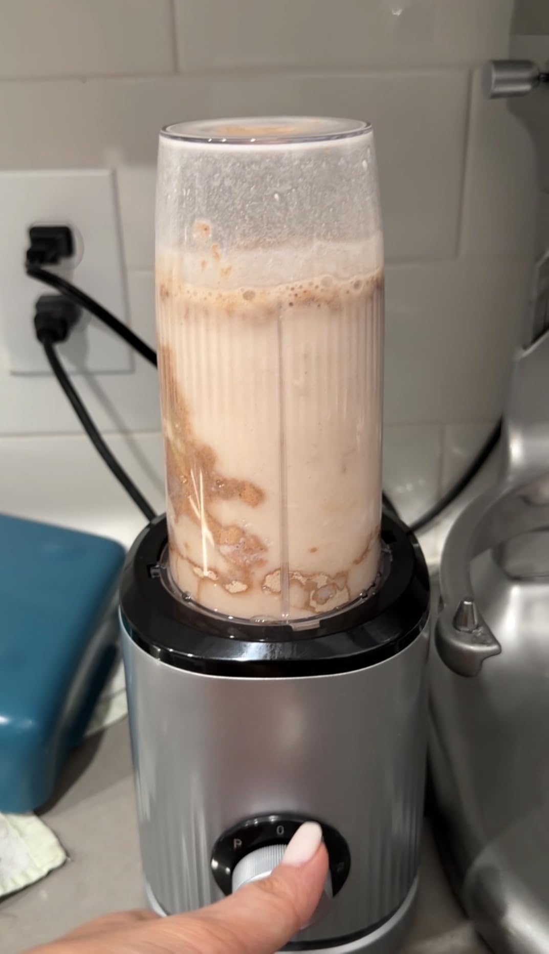 Blender for Smoothies Portable Personal Blender for Shakes and Smoothies for Kitchen with 2 * 24oz Portable Cups and Extra Lid, Smoothie Maker Machine for Juices, Baby Food, Nutritious Recipe customer photo 1