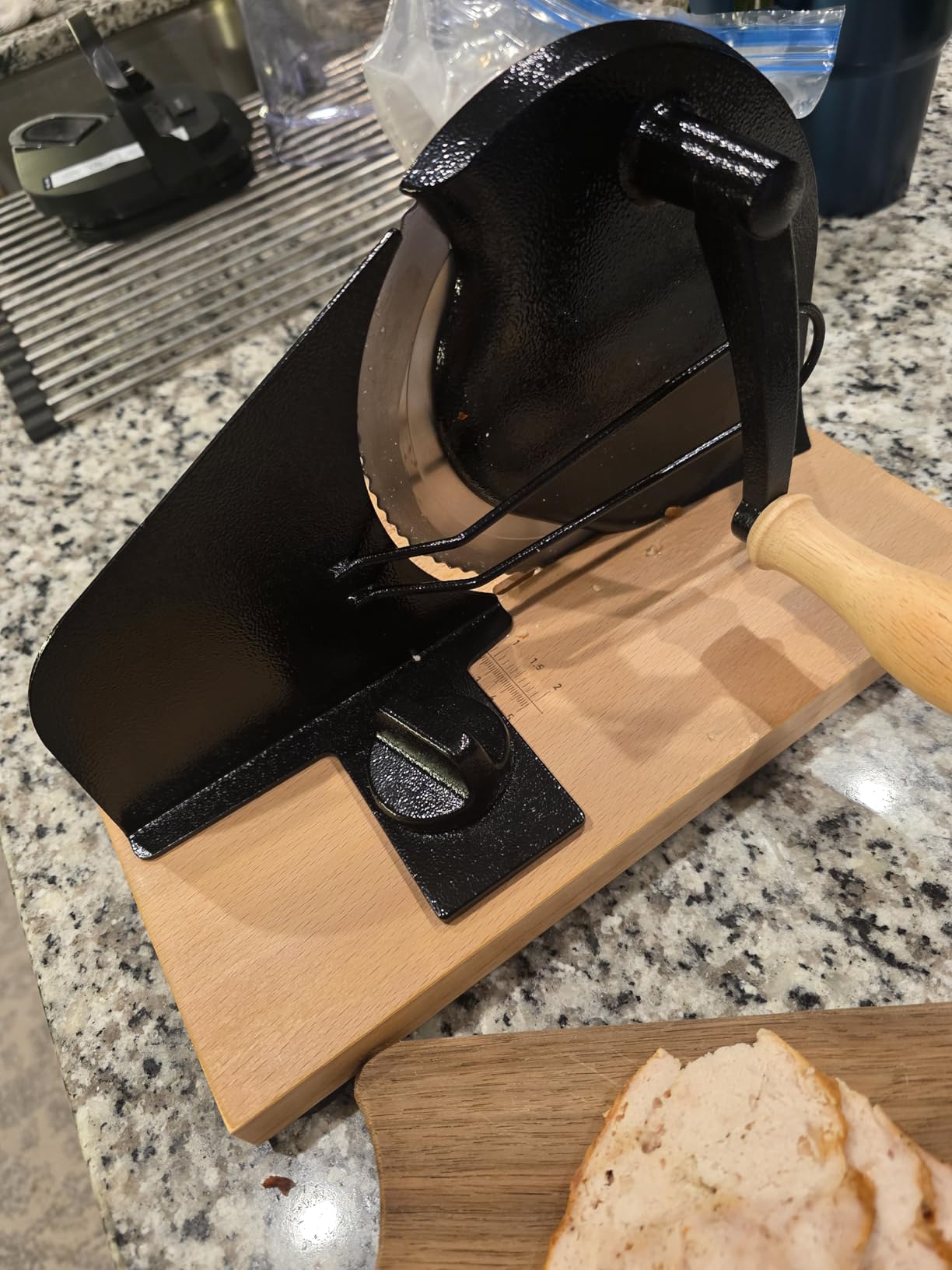 Upgraded Manual Bread Slicer for Homemade Sourdough Bread Adjustable Thickness Bread Cutter with Metal Guide,Hand Crank Bread Slicer with Scale Line&Suction Base,for Perfect Even Slices customer photo 1