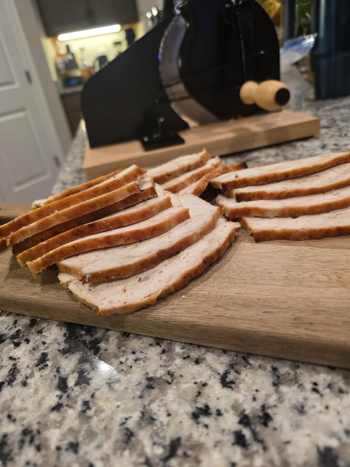 Upgraded Manual Bread Slicer for Homemade Sourdough Bread Adjustable Thickness Bread Cutter with Metal Guide,Hand Crank Bread Slicer with Scale Line&Suction Base,for Perfect Even Slices customer photo 2