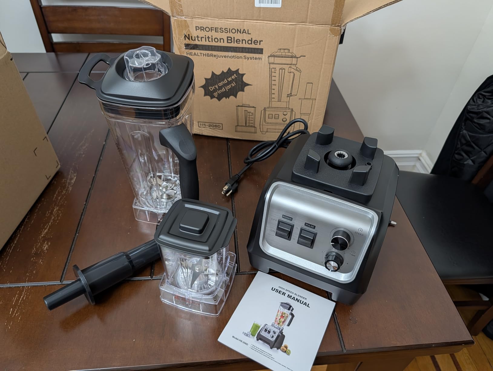 1800W Blender for Smoothies 70 oz Large Capacity Countertop Blenders with 20 oz Grinding Cup - 28000RPM High Speed Kitchen Blender for Ice Crushing, Frozen Drinks, Milkshakes & Puree customer photo 1