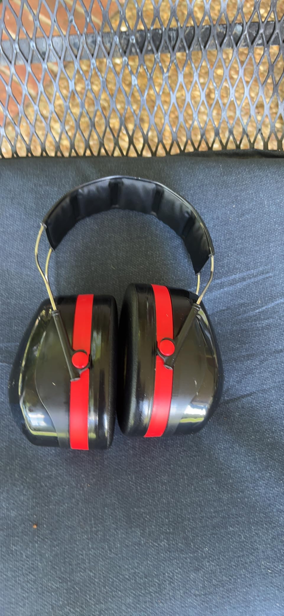 3M H10A Peltor Optime 105 Over the Head Earmuff, NRR 30 dB customer photo 1