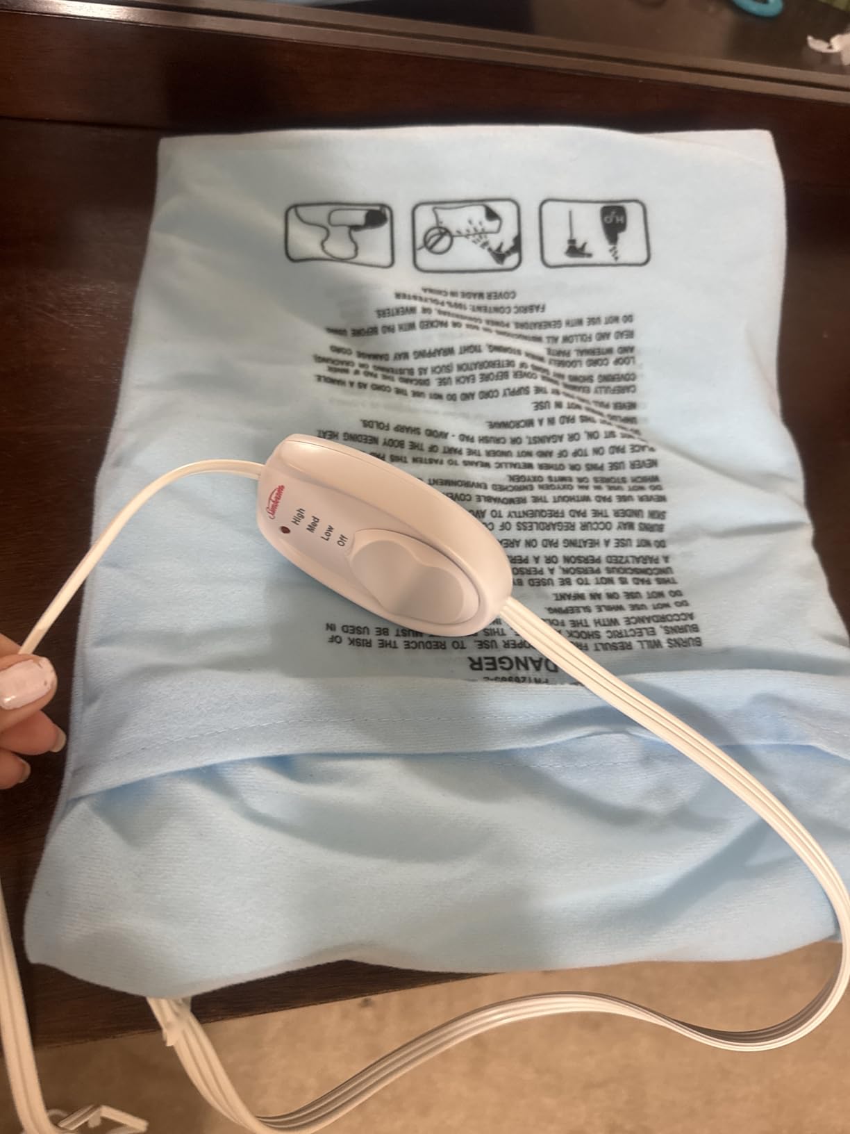 Sunbeam Heating Pad Standard Size - Electric Heating Pad for Back, Neck & Shoulder Pain Relief with Auto Shut Off customer photo 1