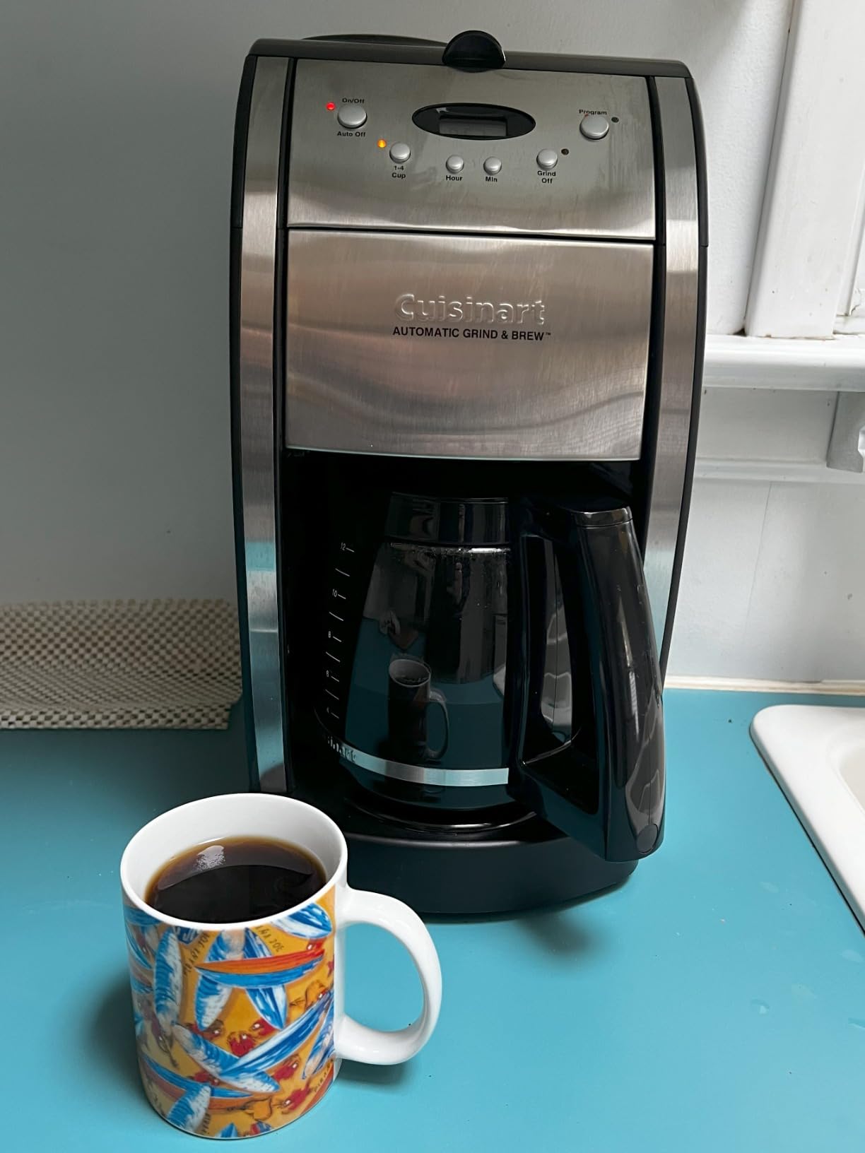 Cuisinart DGB-550BKP1 Automatic Coffeemaker Grind & Brew, 12-Cup Glass, Black customer photo 2