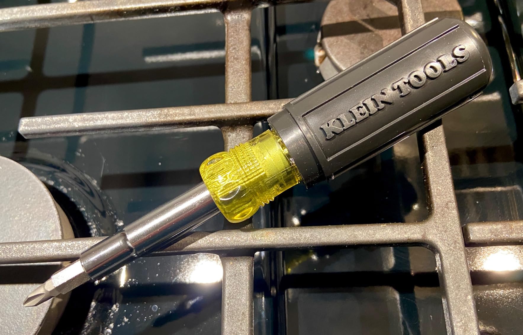 Klein Tools 32500 11-in-1 Screwdriver/Nut Driver Set, 8 Bits (Phillips, Slotted, Torx, Square), 3 Nut Driver Sizes, Cushion Grip Handle customer photo 2