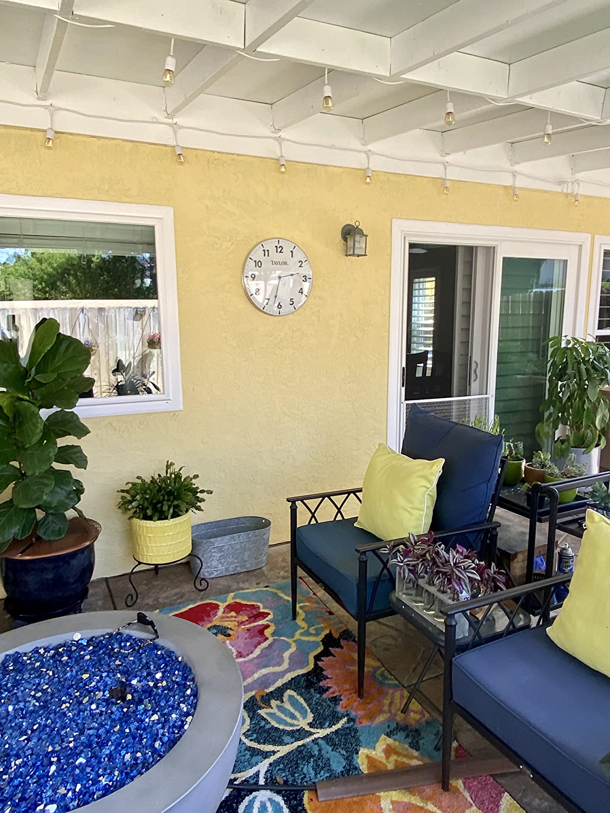 Taylor Indoor Outdoor Metal Wall Clock, Wireless Thermometer with Easy to Read Large Numbers for Patio, Pool, and Indoor Areas, 18-inch customer photo 2