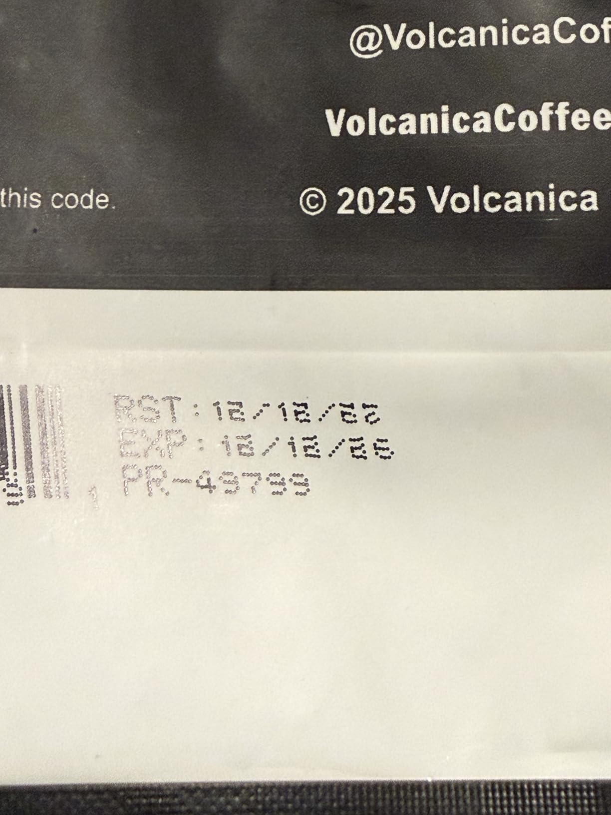Volcanica Espresso Beans Decaf Coffee, Dark Roast Whole Bean Coffee, Bold Sweet Flavor, Swiss Water Process, Fresh Roasted, Kosher, Vegan, Gluten-Free, 16 oz customer photo 1