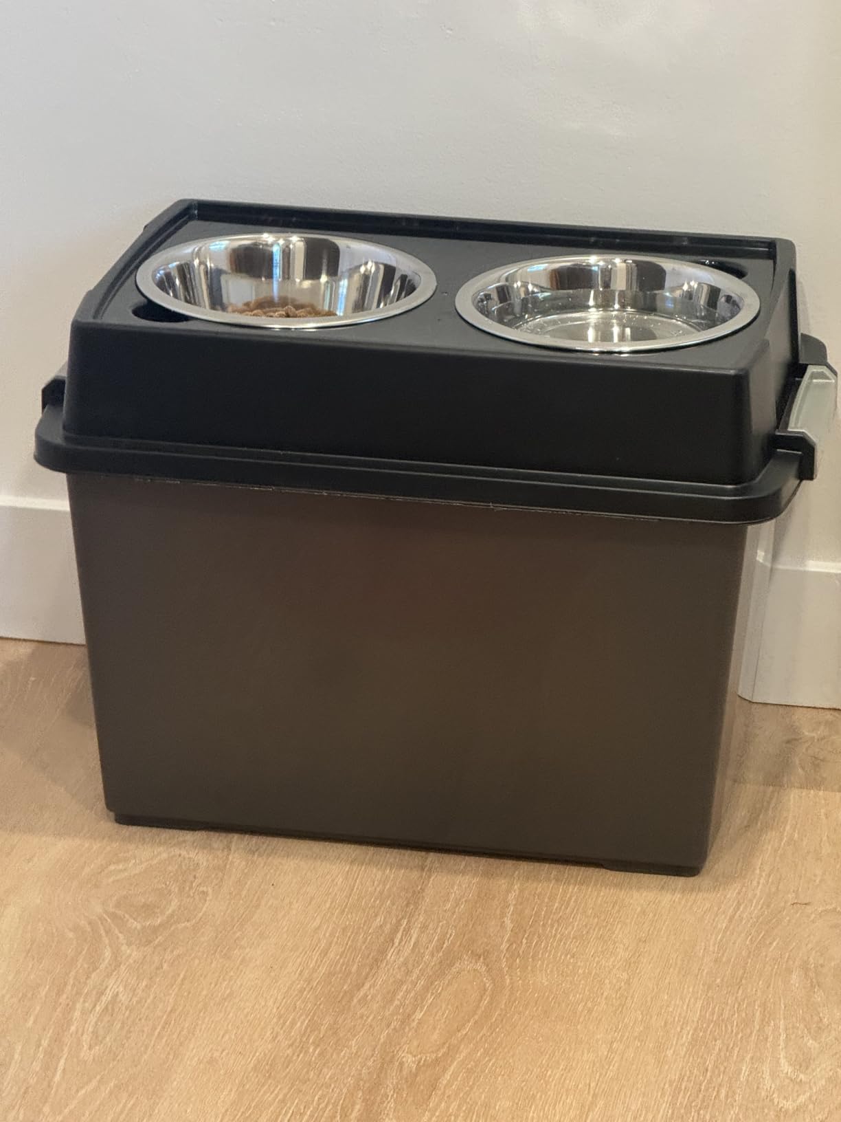 IRIS USA Dog Bowls Elevated with Storage, 15 H Raised Feeding Station, Dog Bowl Stand with Airtight Food Storage Holds 47 lbs, 2 Removable 64 oz Stainless Steel Bowls for Large Dogs, Smoke/Black customer photo 1