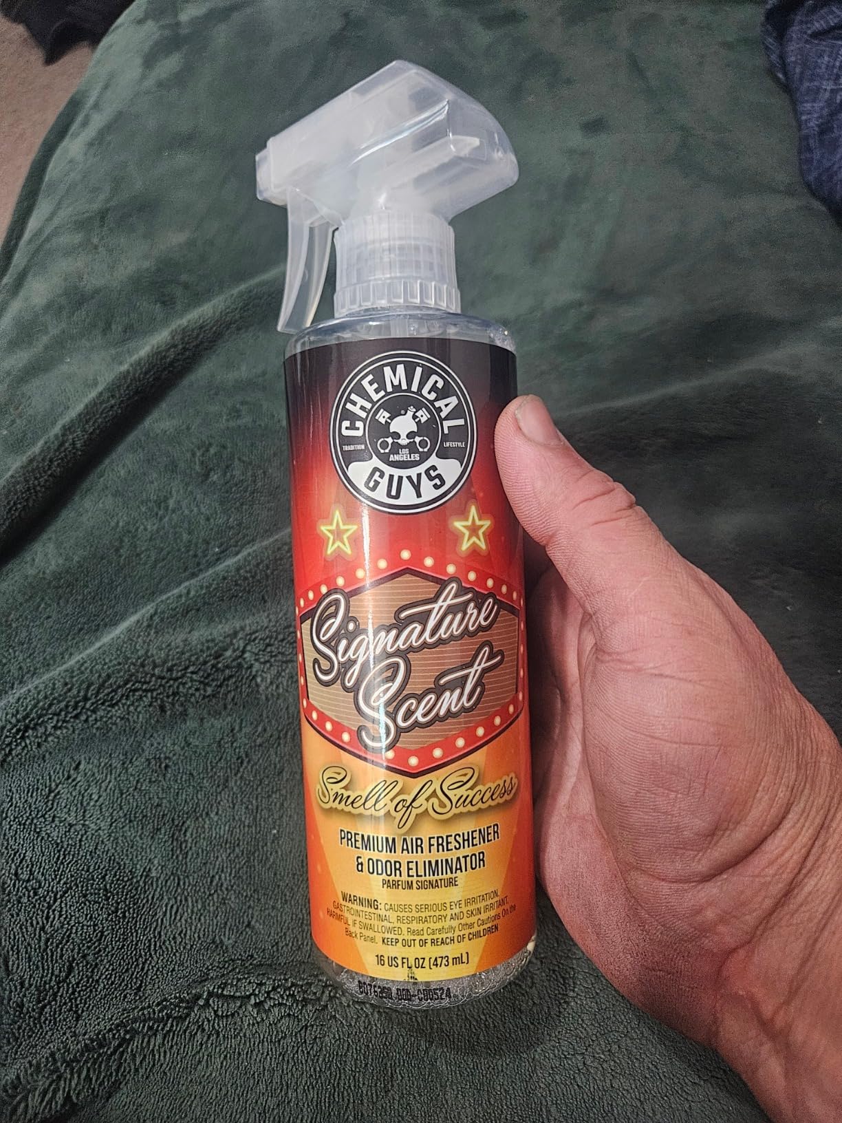 Chemical Guys AIR_069_16 Signature Scent Premium Air Freshener and Odor Eliminator, Smell of Success (Great for Cars, Trucks, SUVs, RVs, Home, Office & More) 16 fl oz customer photo 2