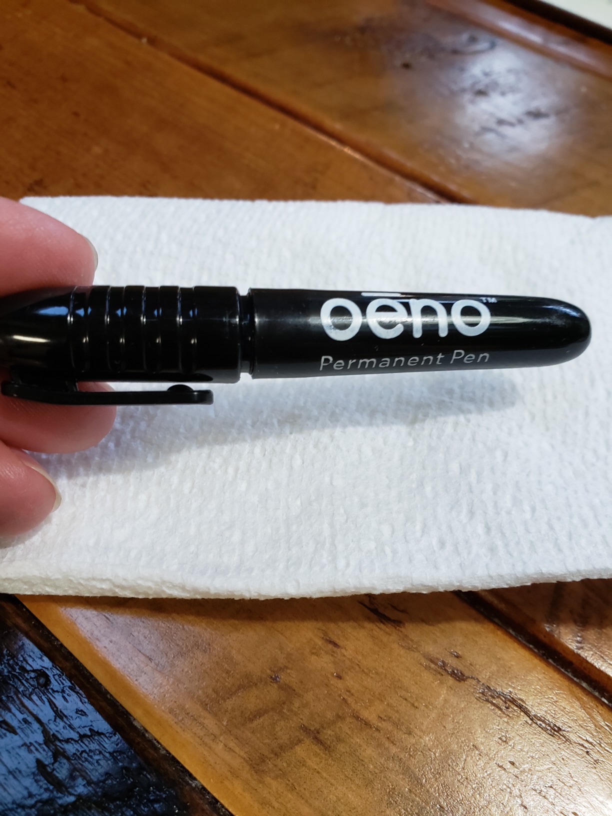 Oenophilia 100 Winetag Cellar Set with Permanent Pen customer photo 1
