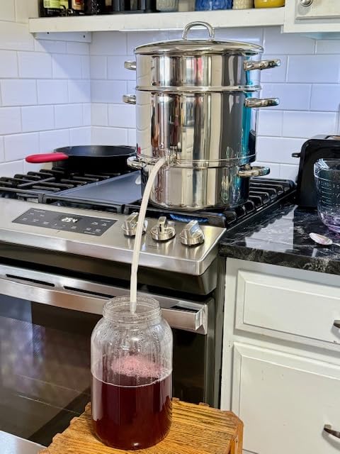 Cook N Home Basics Canning Juice Steamer Extractor With water/cooking pan, juice pan, strainer/loading pan, lid, and hose with clamp, 11-Quart customer photo 1