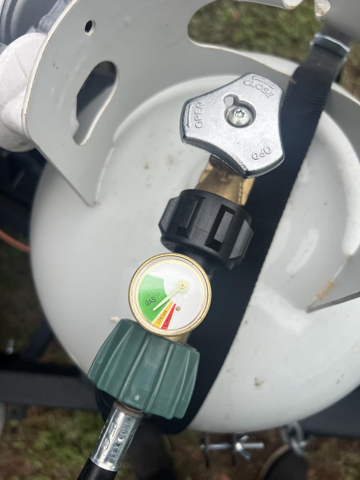 DOZYANT Propane Tank Gauge Level Indicator Leak Detector Gas Pressure Meter Universal for RV Camper, Cylinder, BBQ Gas Grill, Heater and More Appliances-Type 1 Connection customer photo 1
