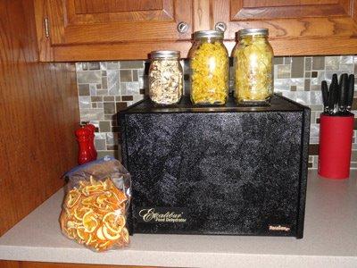 Excalibur Electric Food Dehydrator Machine 9-Tray with 26-Hour Timer, Automatic Shut Off Accurate Temperature Control and Fast Drying with 15 Square Feet of Drying Space, 600-Watts, Black customer photo 1