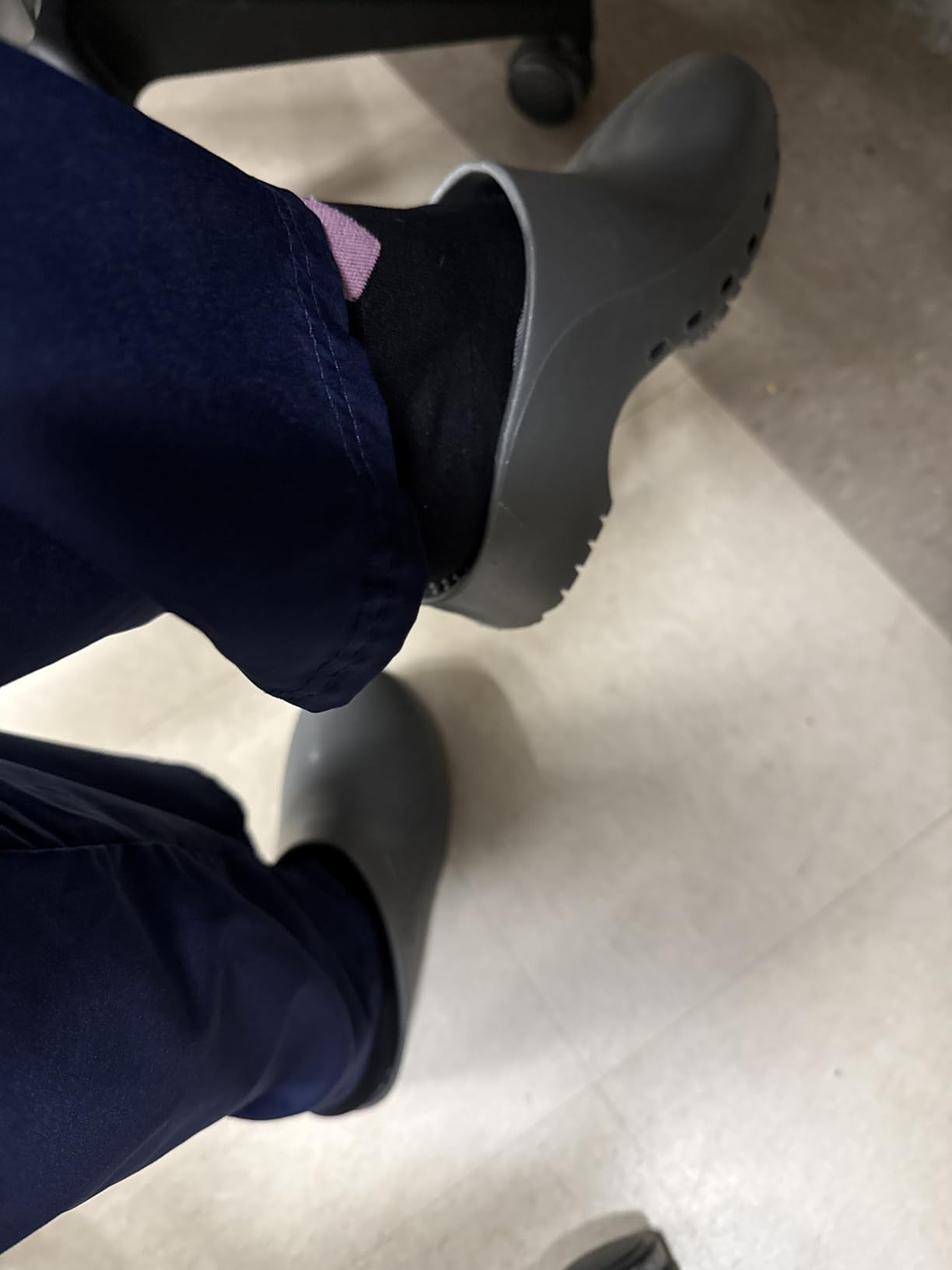 CALZURO Classic Work Clogs Without Holes - Unisex Nursing Clogs - Non Slip Shoes - Autoclavable Rubber Kitchen Shoes for Women and Men customer photo 1