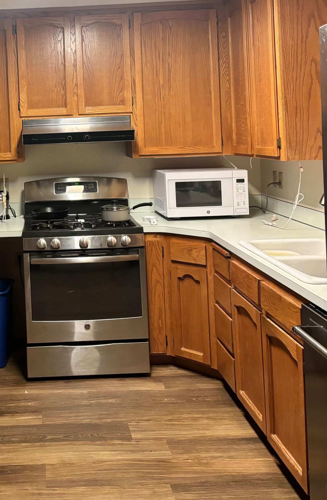 Nuvo Black Deco Cabinet Makeover Kit - Easy DIY 7-Piece Set, Bold Ultra Black, Long-Lasting Finish customer photo 1