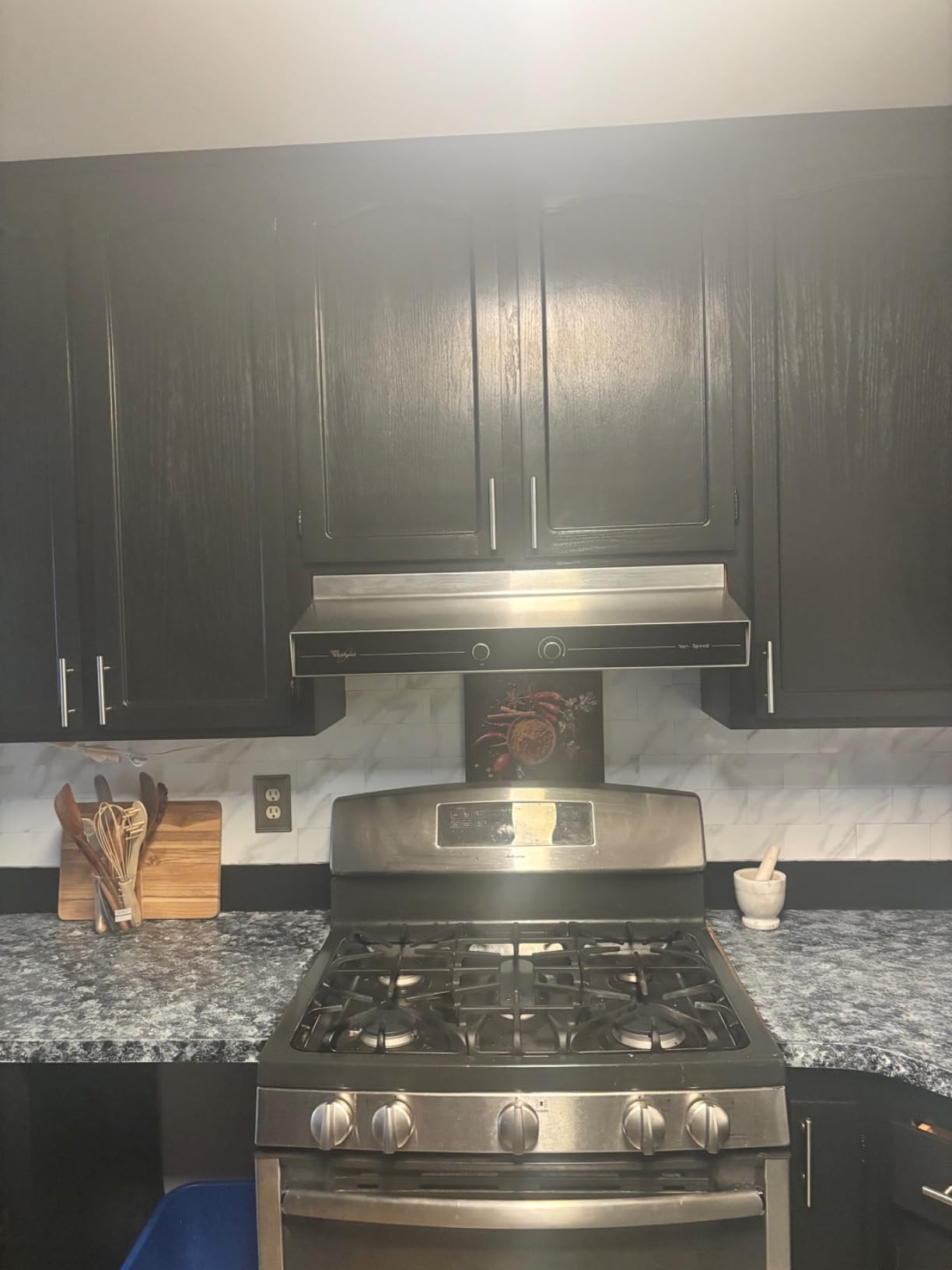 Nuvo Black Deco Cabinet Makeover Kit - Easy DIY 7-Piece Set, Bold Ultra Black, Long-Lasting Finish customer photo 2