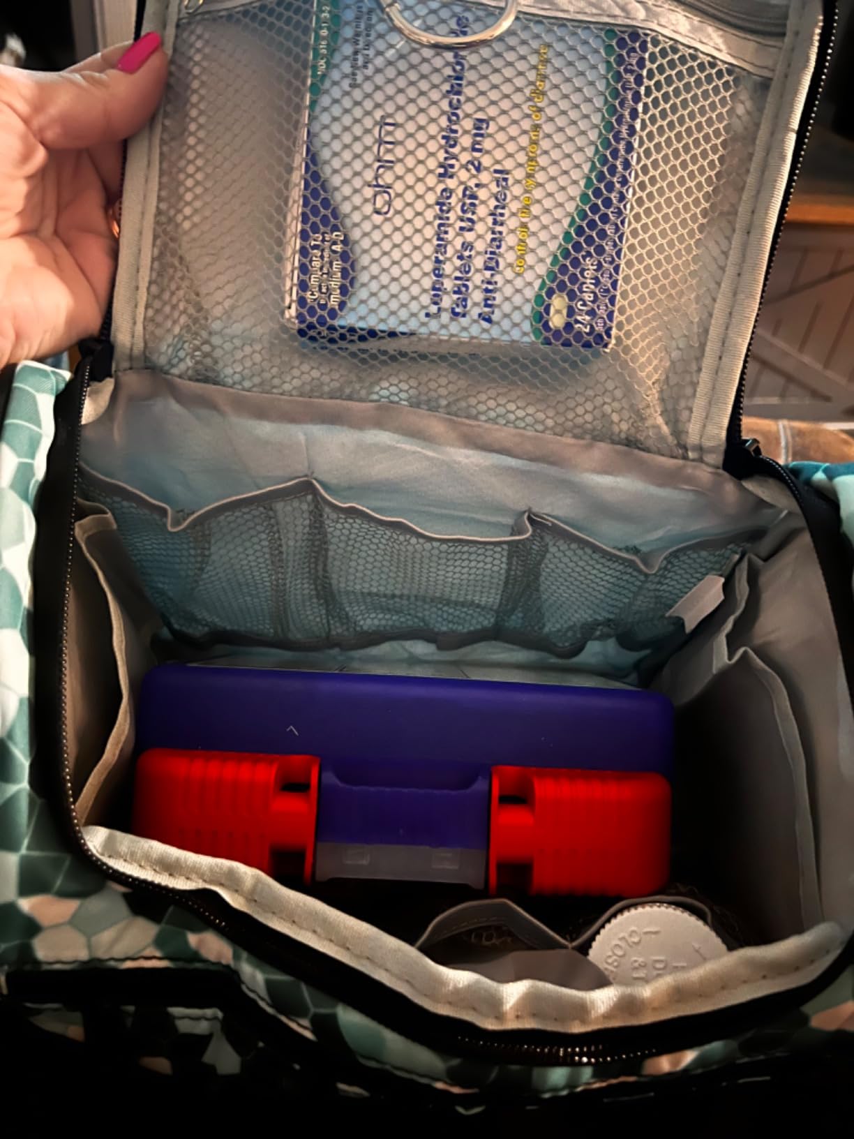Be Smart Get Prepared 110 pc First Aid Kit: Clean, Treat, Protect Minor Cuts, Home, Office, Car, School, Business, Travel, Emergency, Outdoor, Camping & Sports, FSA/HSA (Packaging may vary) customer photo 1