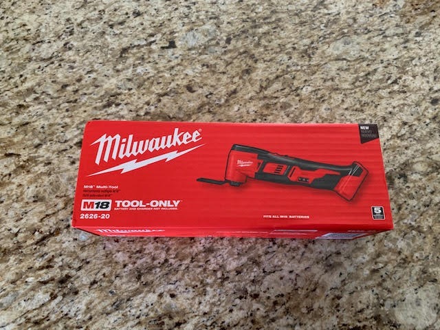Milwaukee 2626-20 M18 18V Lithium Ion Cordless 18,000 OPM Orbiting Multi Tool with Woodcutting Blades and Sanding Pad (Battery Not Included, Power Tool Only) customer photo 2