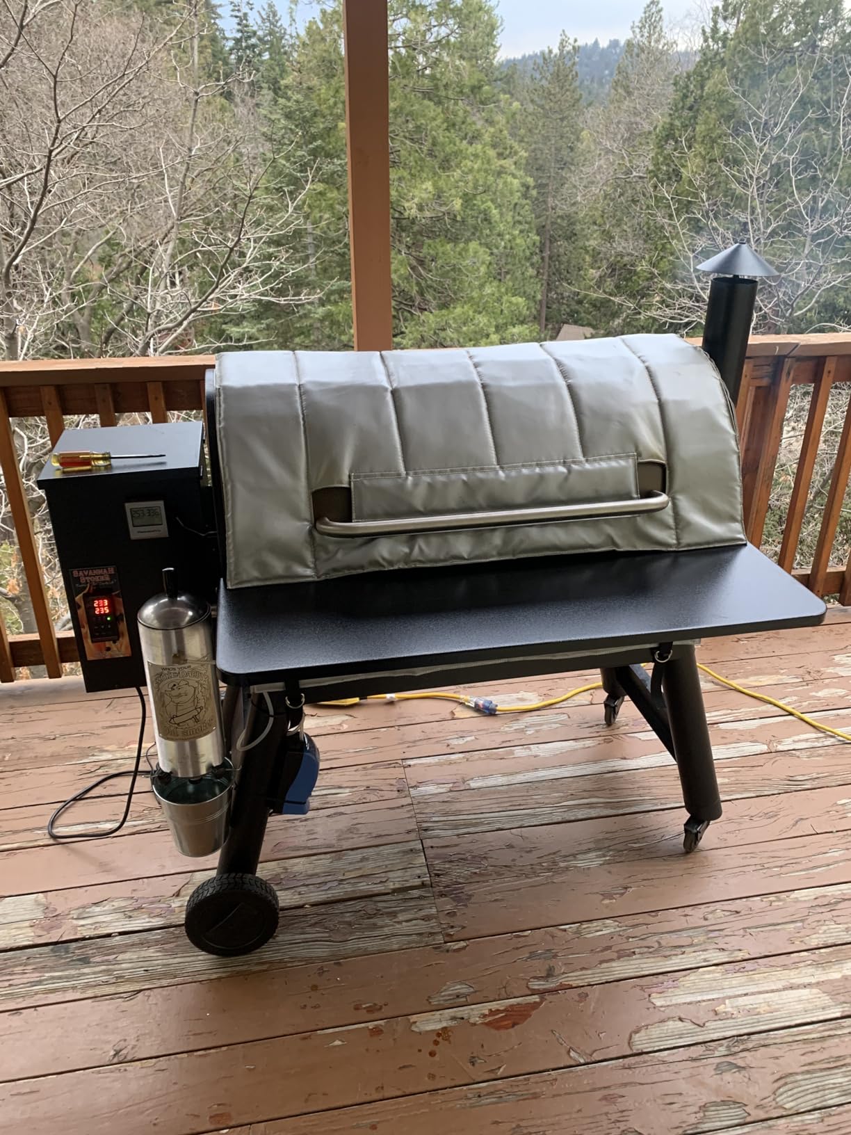 Magnum P.I.G. Cold Smoke Generator with Ceramic Grill Adapter - Heavy-Duty USA-Made Aluminum Body, Includes an Adapter for Ceramic Grills and Smokers - 2.5 hr Burn Time customer photo 1