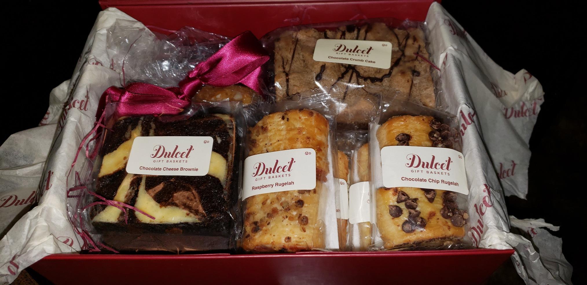 Dulcet Gift Basket - Premium Fresh Gourmet Baked Goods, Assorted Brownies and Crumb Cakes customer photo 2