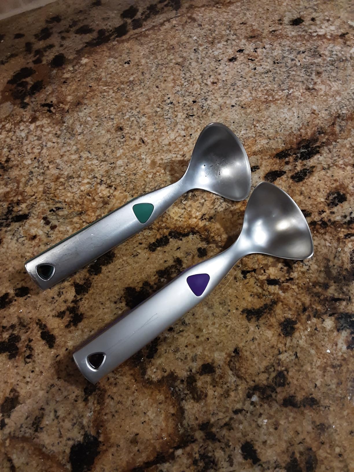 Wilton Heavy-Duty Ice Cream Scoop With Non-Slip Grip, Ice Cream Bar Supplies, Silver customer photo 1