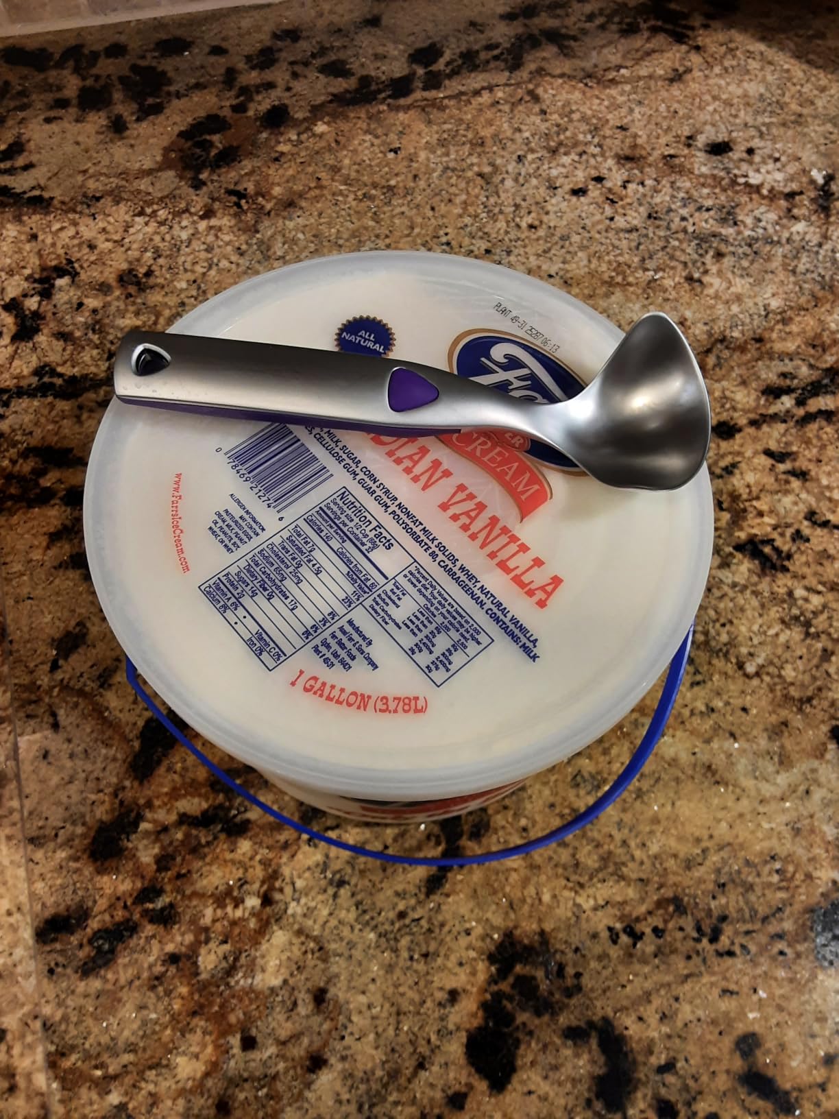 Wilton Heavy-Duty Ice Cream Scoop With Non-Slip Grip, Ice Cream Bar Supplies, Silver customer photo 2