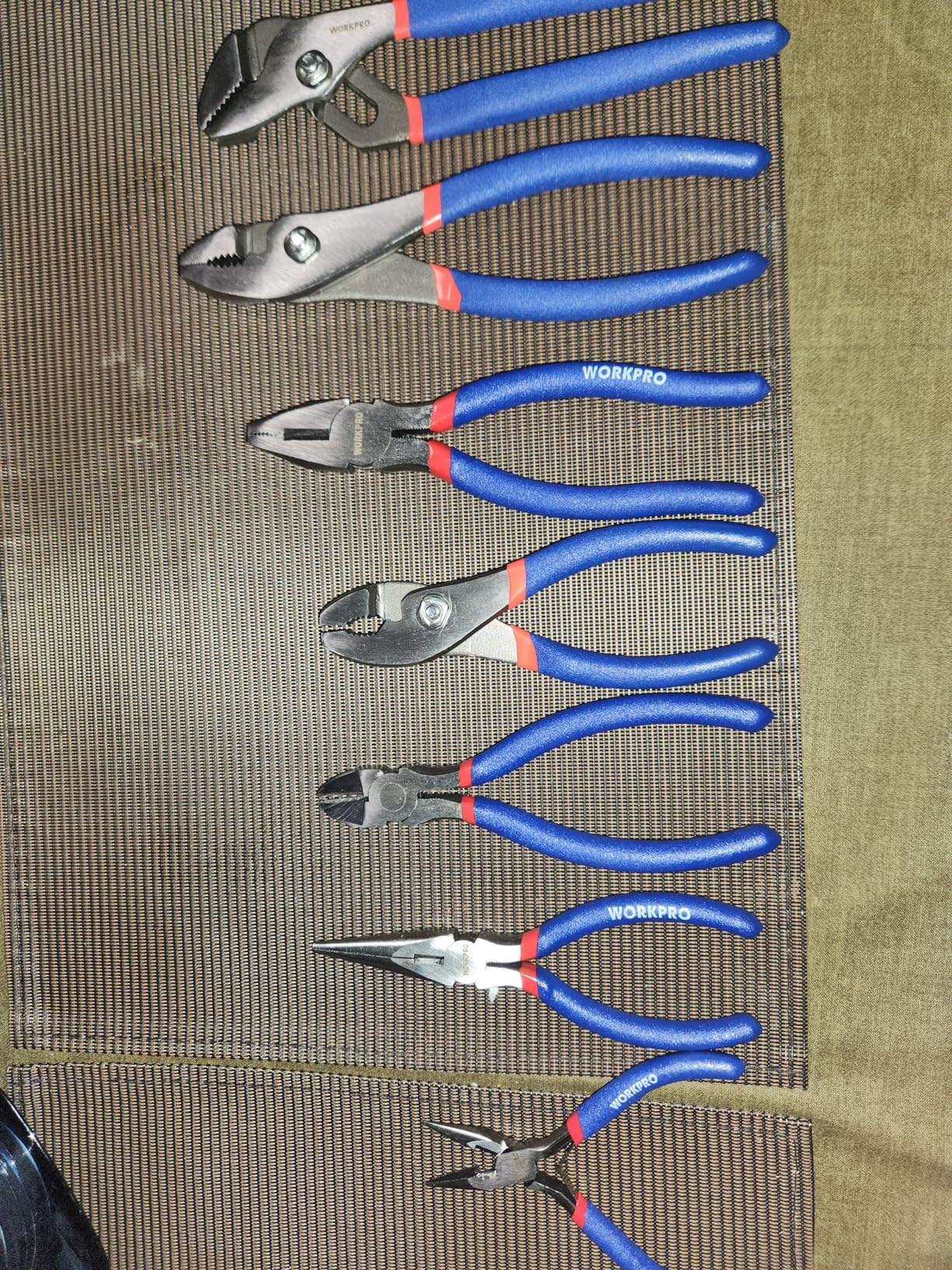 WORKPRO 7-piece Pliers Set with Groove Joint, Long Nose, Slip Joint, Linesman, and Diagonal Pliers for DIY & Home Use customer photo 2