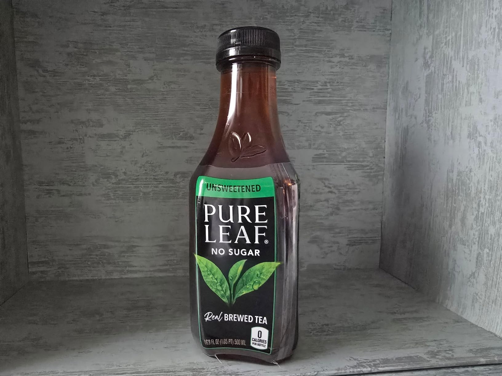 Pure Leaf Iced Tea, Unsweetened Real Brewed Tea, Zero Sugar & Zero Calories, 18.5 Fl Oz (Pack of 12) customer photo 1