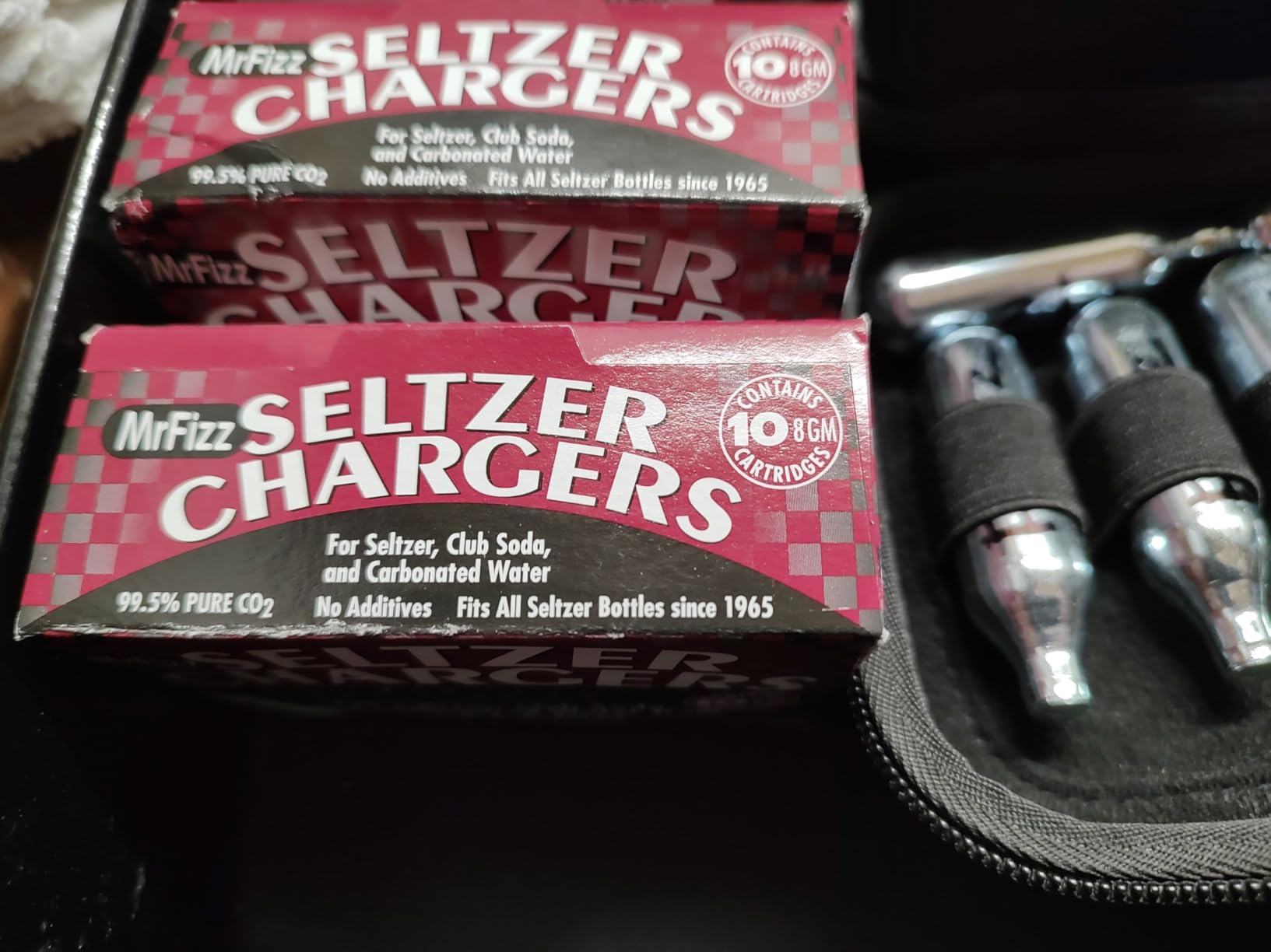 MrFizz Sod, Leland Mr Fizz Seltzer 8g CO2 Charger 50PK Compatible with All 1 Liter/Quart Soda Siphons, Silver (LS-50) customer photo 1