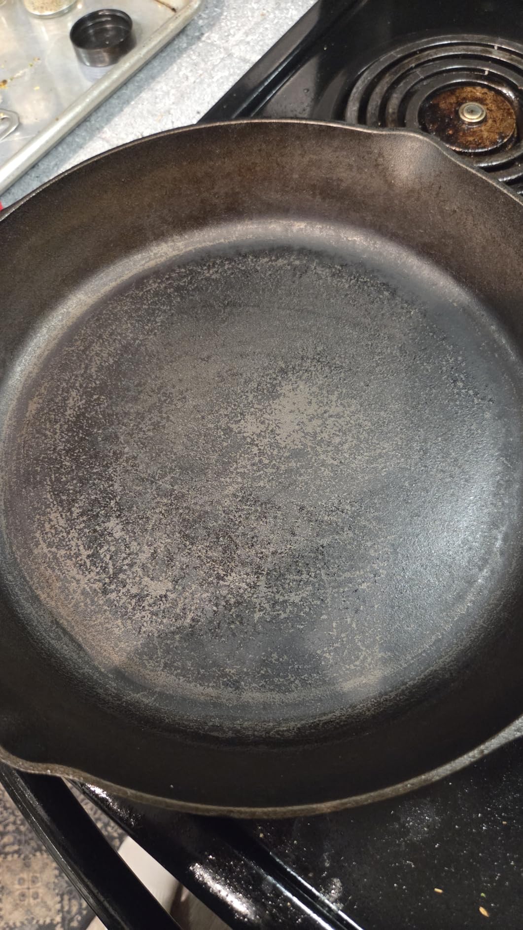 Crisbee Stik Cast Iron and Carbon Steel Seasoning - Family Made in USA customer photo 1