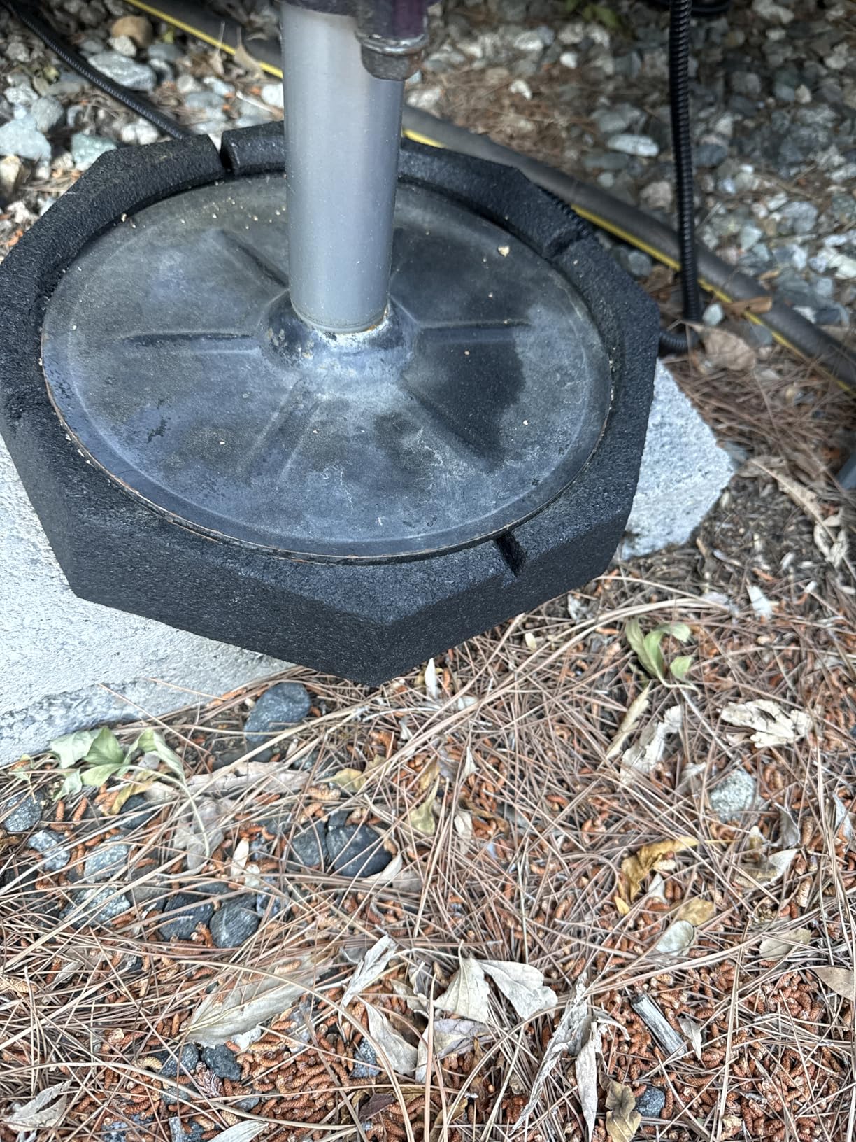 SnapPad Xtra (4-Pack) | Four-Point RV Leveling System Featuring 9 inch Round Jack Feet | Adds 61% Additional Surface Area for Stability, 5 lbs Per Pad & 11 inch Total Width | Must-Have RV Accessories customer photo 1