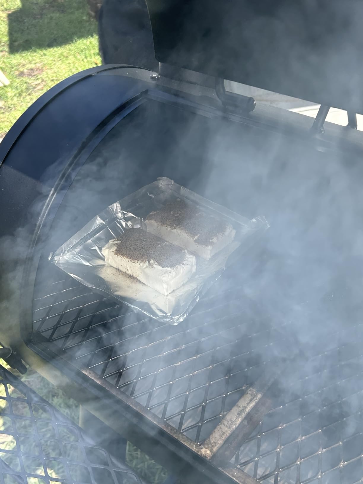 Char-Griller Competition Pro Barrel Grill and Offset Smoker customer photo 2