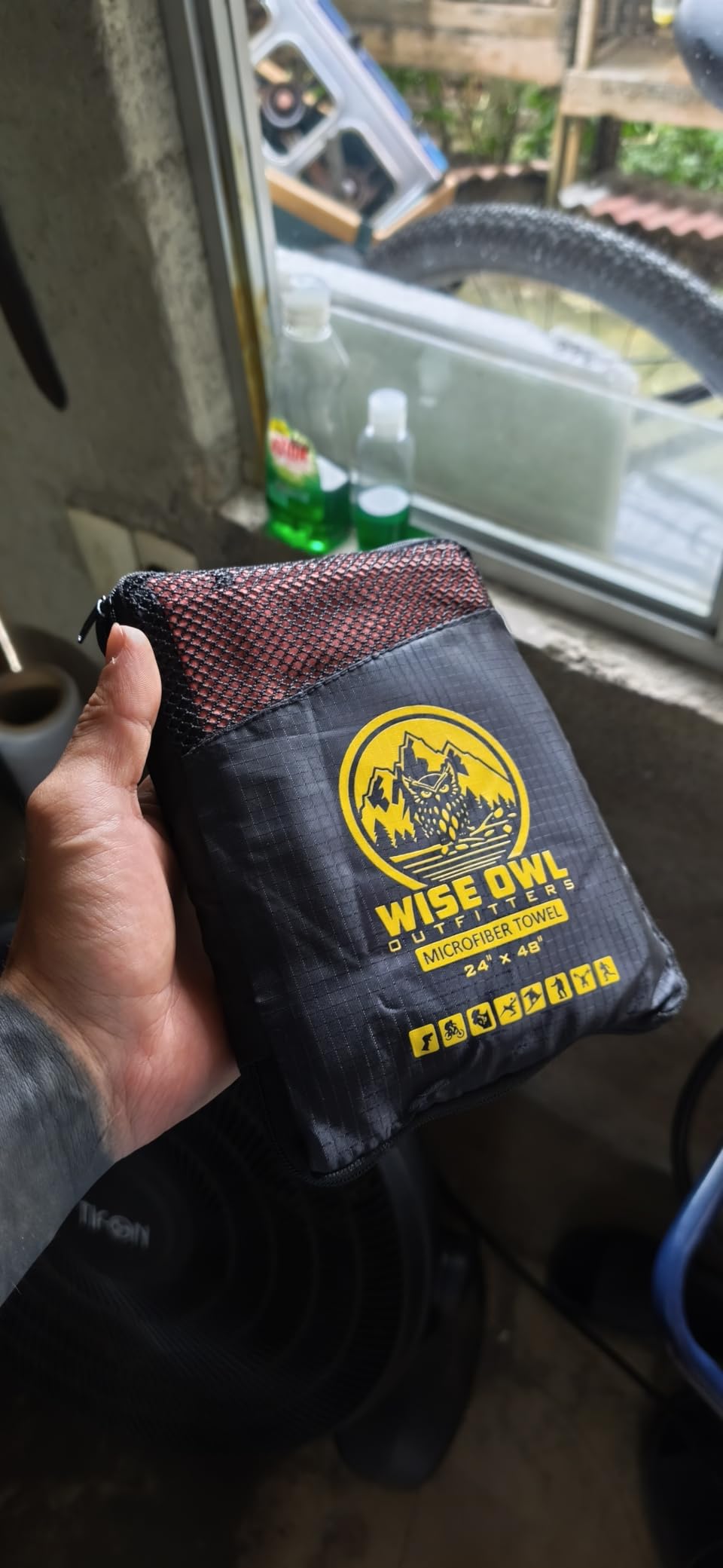 Wise Owl Outfitters Microfiber Camping Towel - Quick Dry Towel for Travel, Backpacking, Hiking, Beach, Gym & Yoga - Compact, Fast Drying & Lightweight customer photo 1