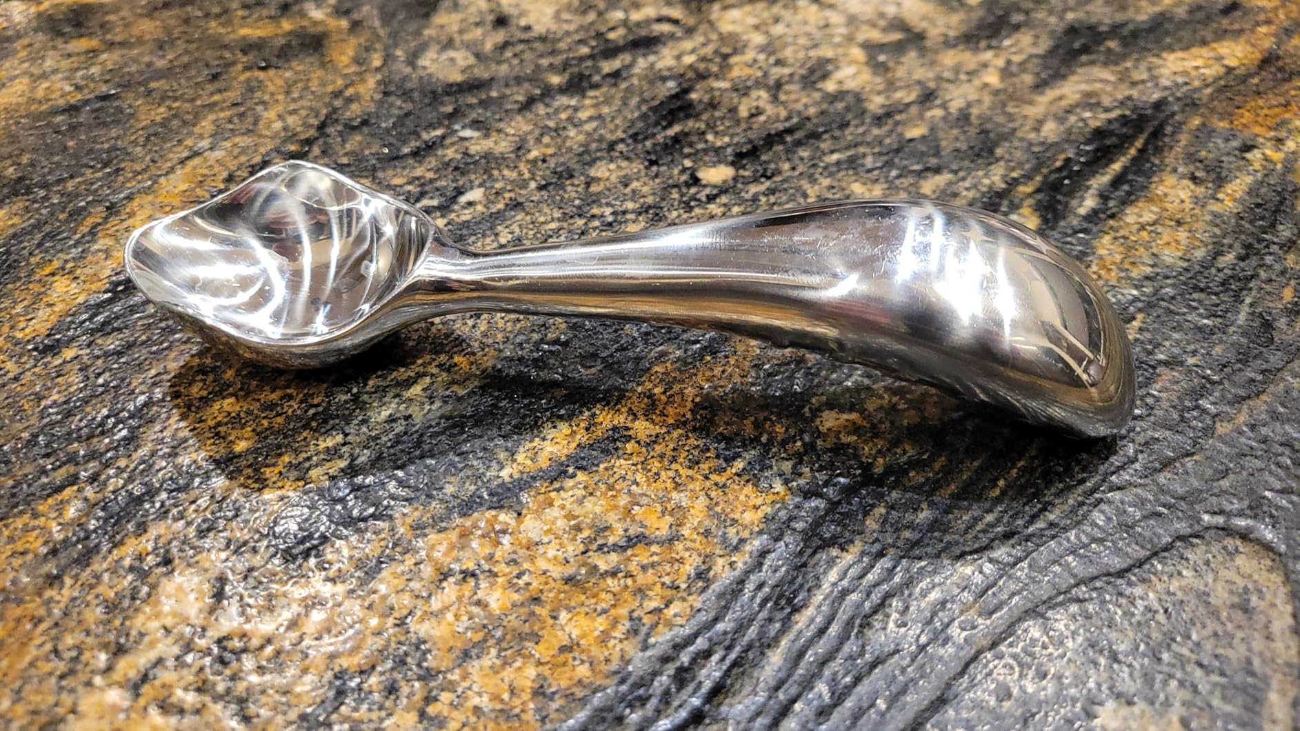 Midnight Scoop - Ergonomic Stainless Steel Ice Cream Scoop | Heavy-Duty, Easy-to-Use, and Dishwasher-Safe | Professional Grade, Handcrafted Design customer photo 2