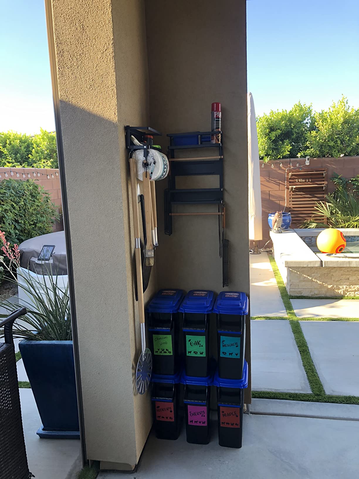 Kingsford Charcoal Storage Bin 22 lb Capacity, Stackable Black Wood or Smoker Pellet Container - Heavy-Duty Grip Handle - Blue Flip Lid customer photo 1