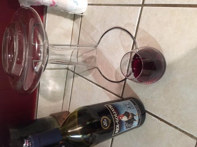 BTaT- XL Decanter with Drying Stand, Stopper, Brush and Beads, Hand Blown Crystal Glass, Wine Decanter, Wine Carafe, Wine Accessories, Red Wine Decanter customer photo 2