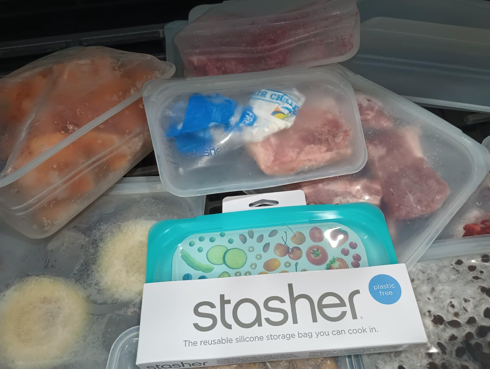 Stasher Silicone Reusable Storage Bag, Freezer Bag, Reusable Snack Bags, Microwave, Dishwasher, Oven Safe, Sous Vide, Premium Lunch Container, Eco Friendly, Food Storage Bag, 12 oz, Clear customer photo 2