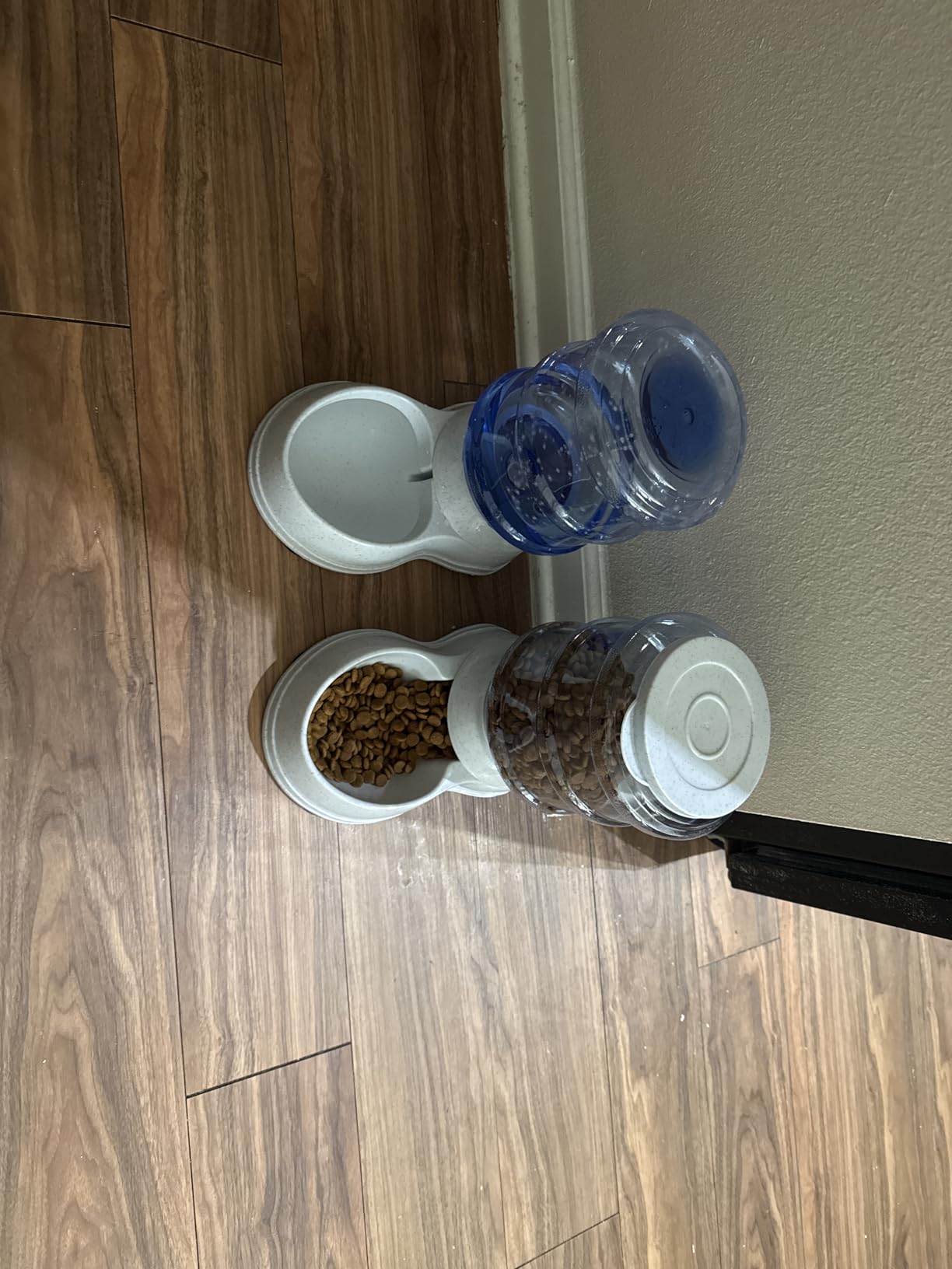 Amazon Basics Automatic Pet Water Dispenser and Gravity Food Feeder Set for Cat and Dog, Easy to Clean, 6-Pound Food Capacity, 1-Gallon, Small, Gray, Pack of 2 customer photo 1