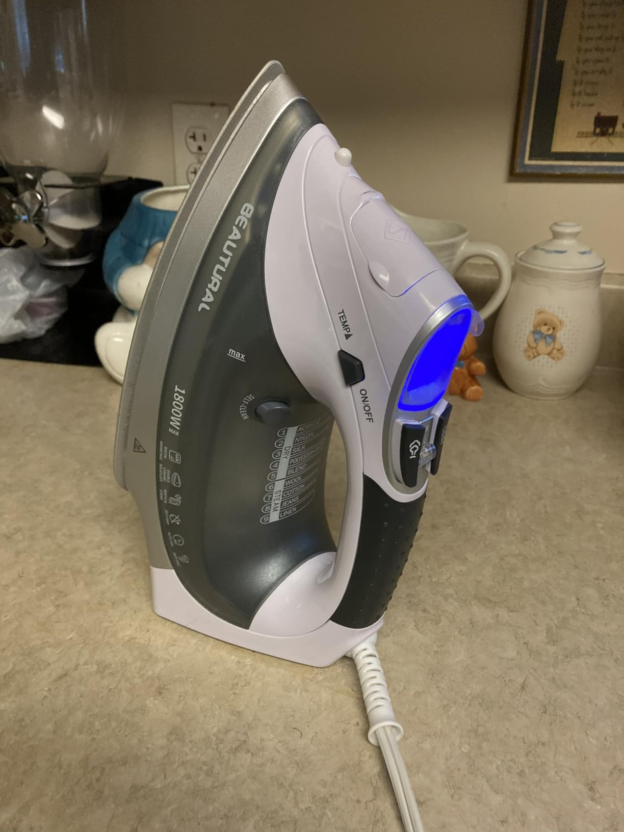 BEAUTURAL 1800-Watt Steam Iron with Digital LCD Screen, Double-Layer and Ceramic Coated Soleplate, 3-Way Auto-Off, 9 Preset Temperature and Steam Settings for Variable Fabric Gray customer photo 2