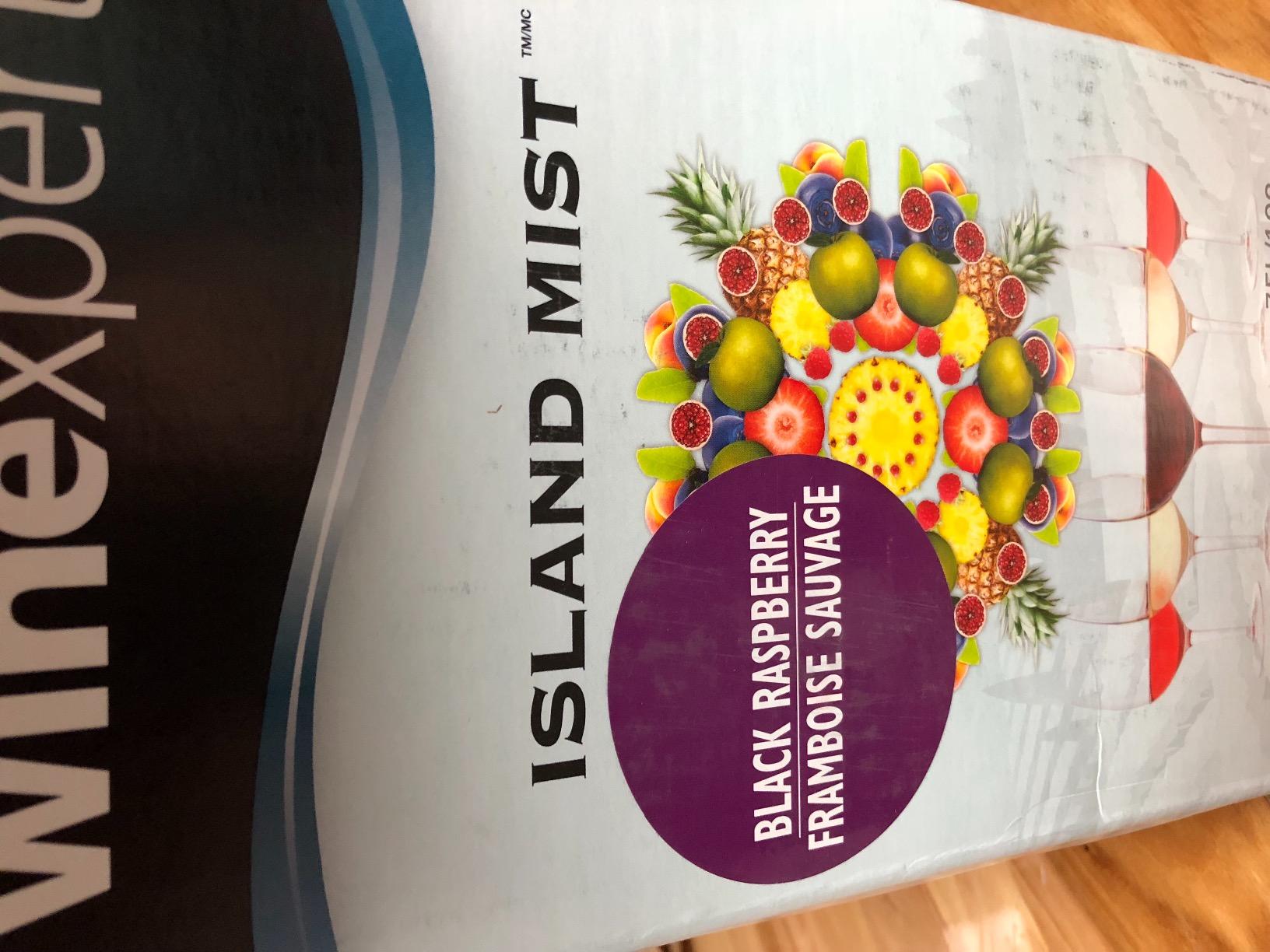 Blackberry Cabernet (Island Mist) Wine Ingredient Kit customer photo 1