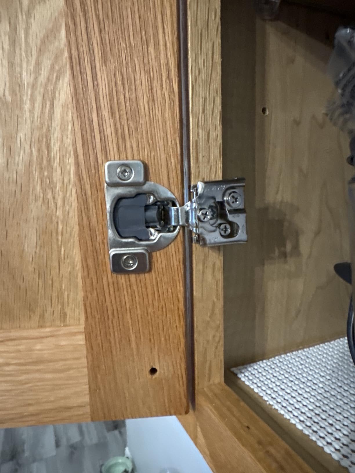 Decobasics 50 Pack Soft Close Cabinet Hinges - 1/2