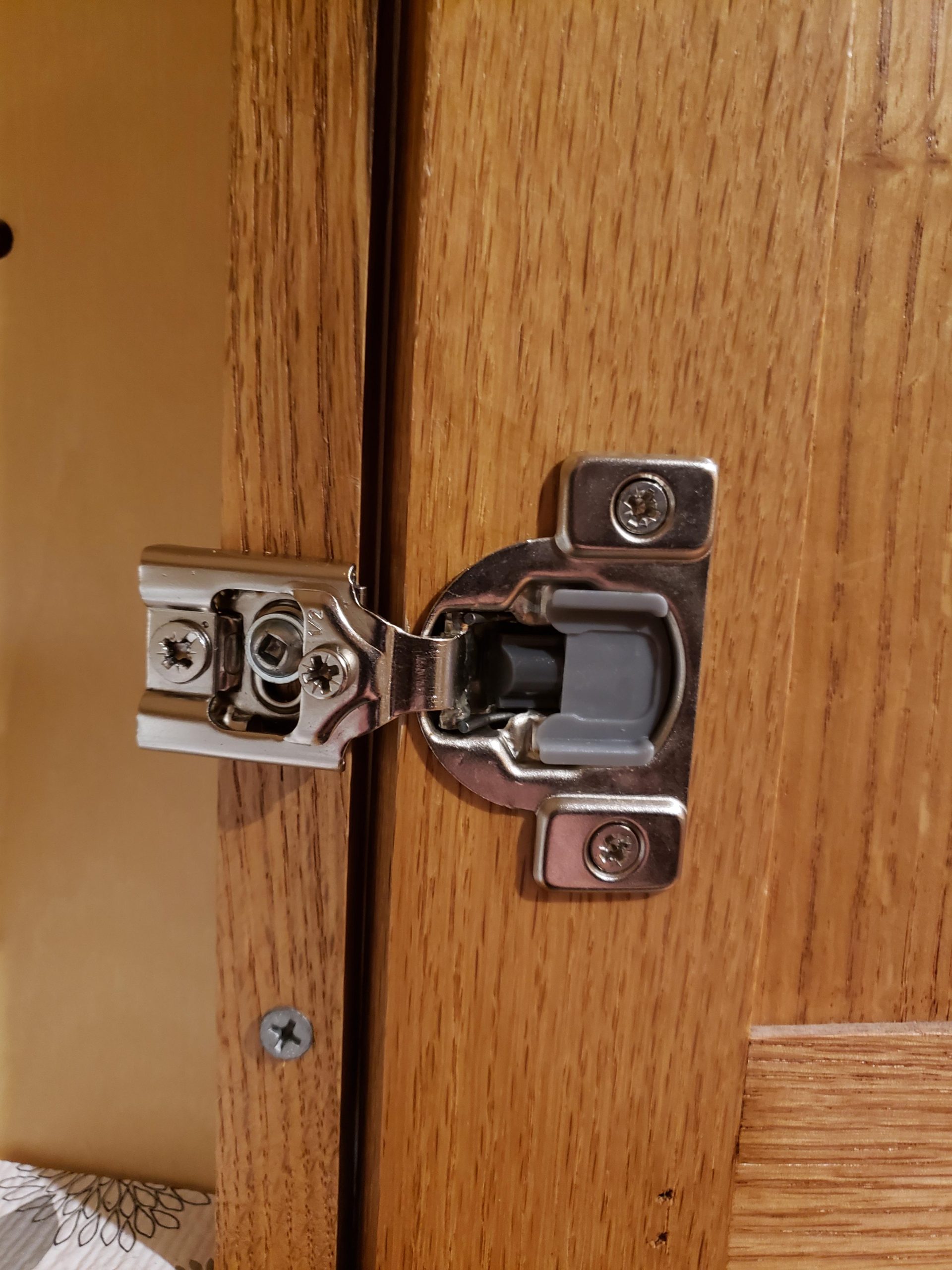 Decobasics 50 Pack Soft Close Cabinet Hinges - 1/2