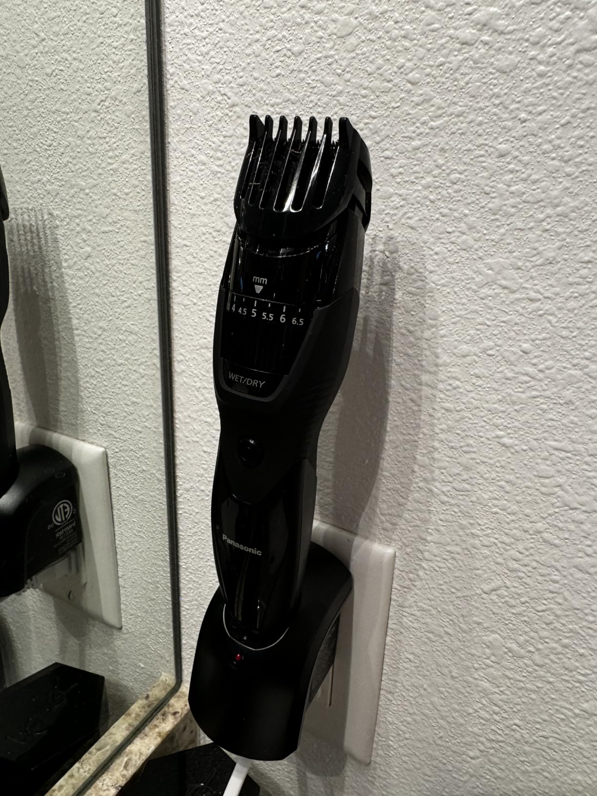 Panasonic Cordless Beard Trimmer for Men with Precision Dial, 19 Adjustable Length Settings, Rechargeable Battery, Washable - ER-GB42-K (Black) customer photo 1