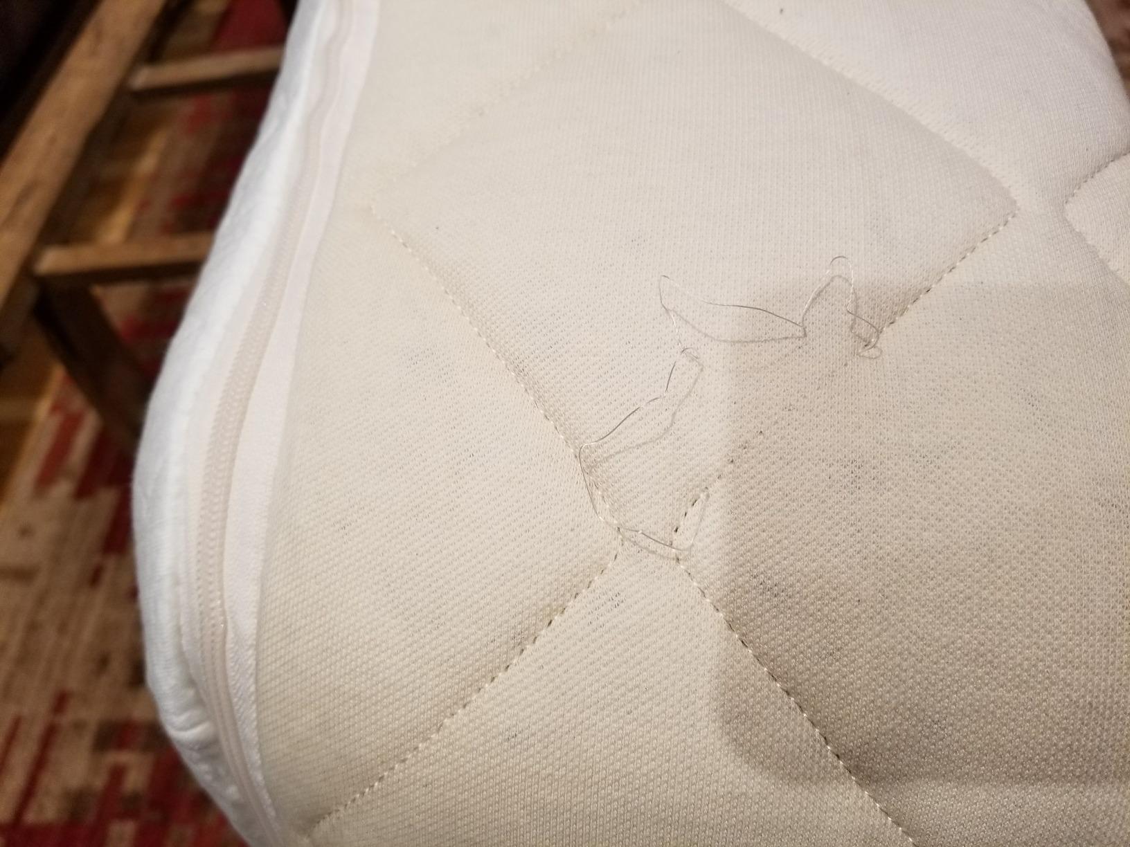 Happsy Organic Hybrid Mattress - Natural Latex Mattress - Medium Firm with Encased Coil Layers for Universal Comfort and Pressure Relieving - Bed-in-a-Box - Full customer photo 2