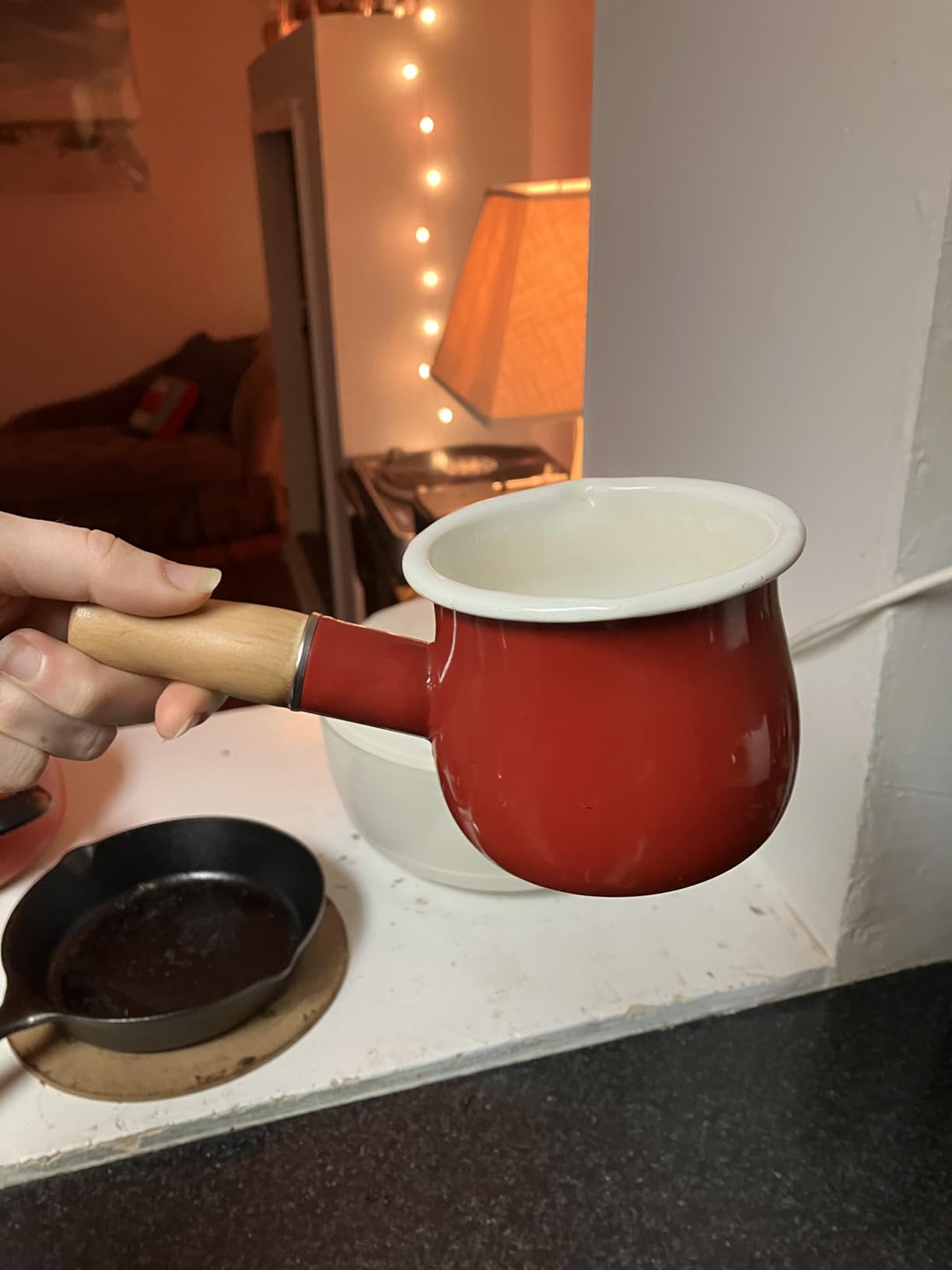 Enamel Milk Pot, Small Saucepan Milk Pot Butter Warmer 4 Inch 17 Oz Enamel Small Sauce Pan with Wooden Handle, Perfect Size for Heating Smaller Liquid Portions. (White) customer photo 1