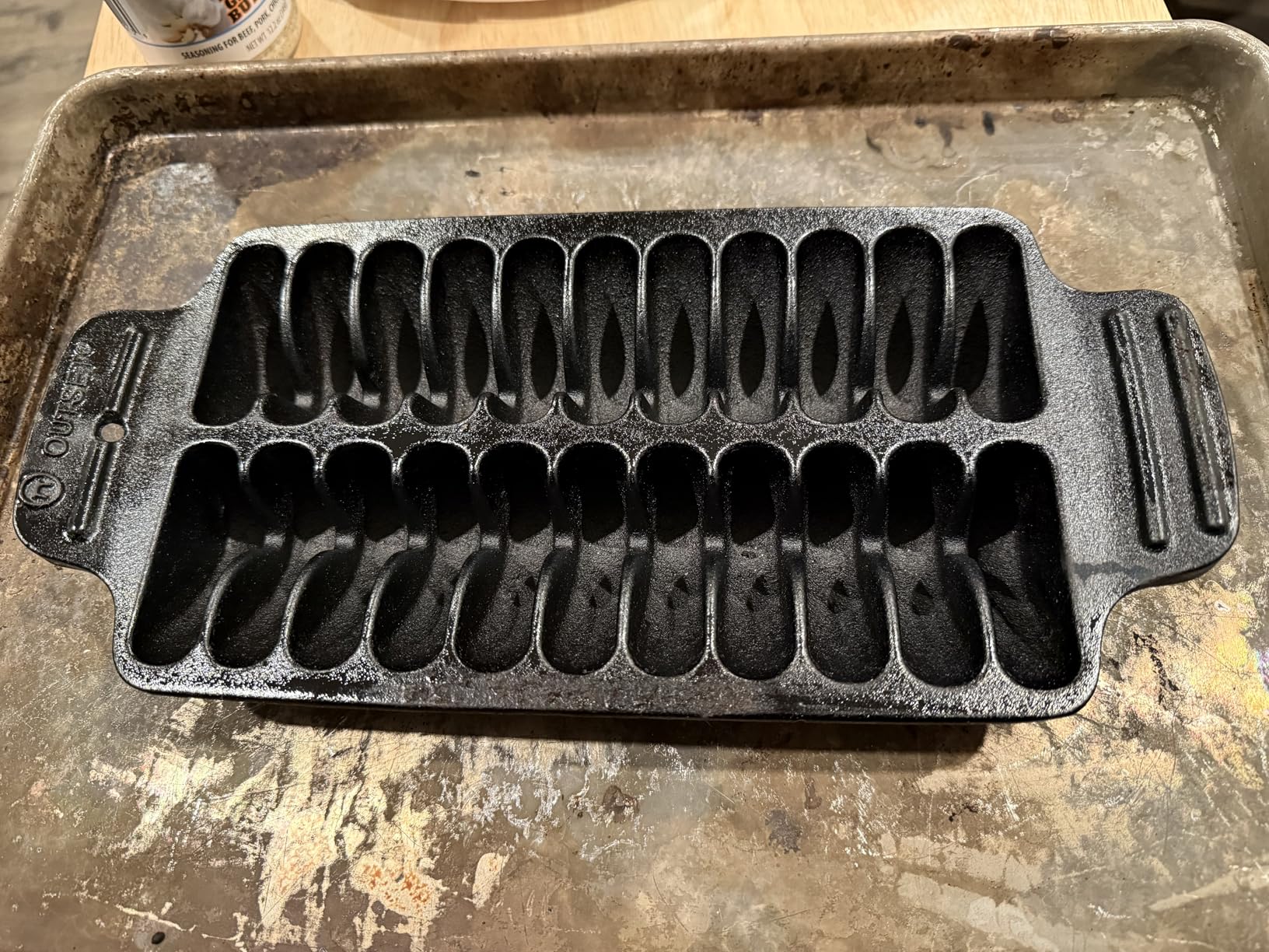 Outset 76376 Fish Cast Iron Grill and Serving Pan Black, 18.9 x 7.28 x 0.98 inches customer photo 1